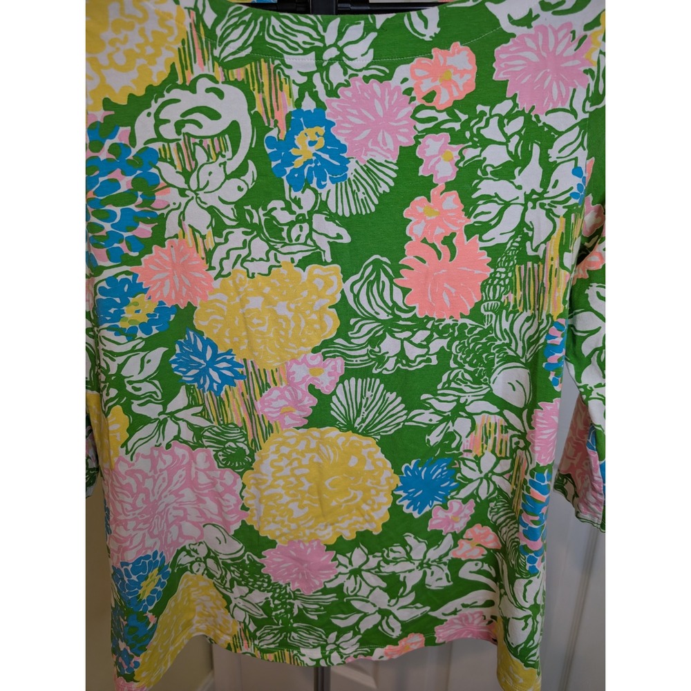 Lilly Pulitzer Boatneck Top Hibiscus Stroll Floral 3/4 Sleeve Knit - Size L - Picture 3 of 6